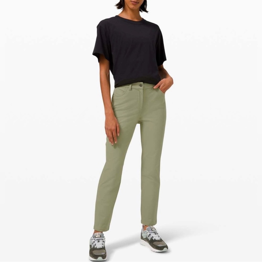 LULULEMON ATHLETICA city sleek 5 pocket 8/8 pant